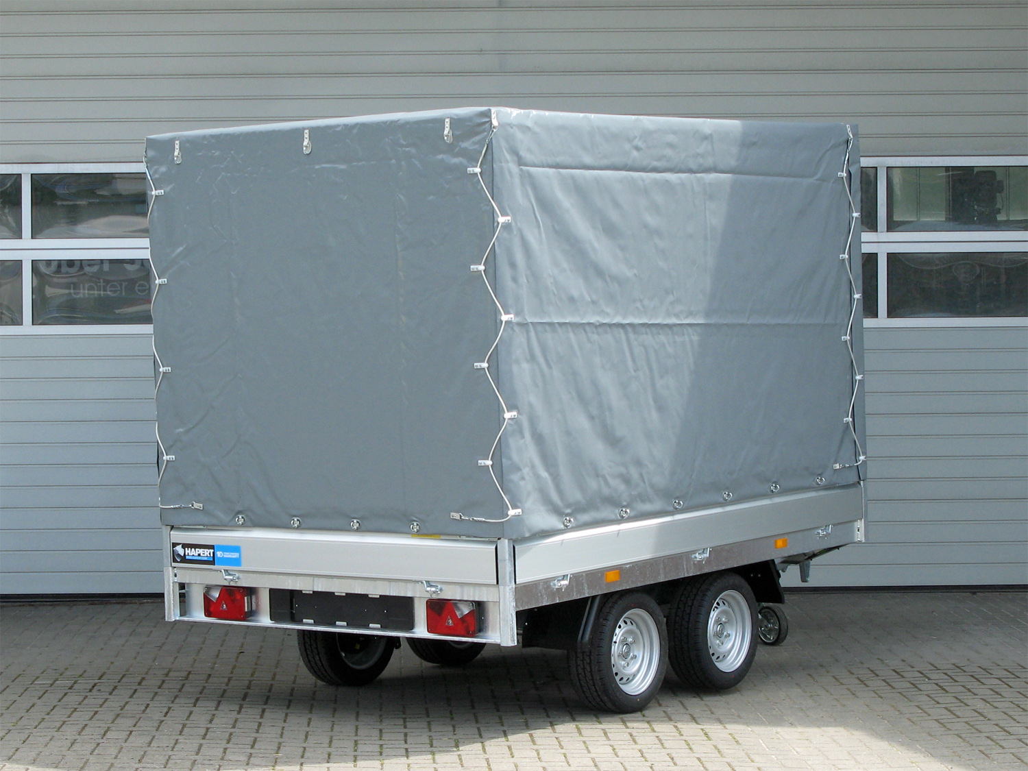 HAPERT Azure H-2 | 2000 kg | 2800 x 1800 Hochplane | niedriges Fahrwerk – Bild 3