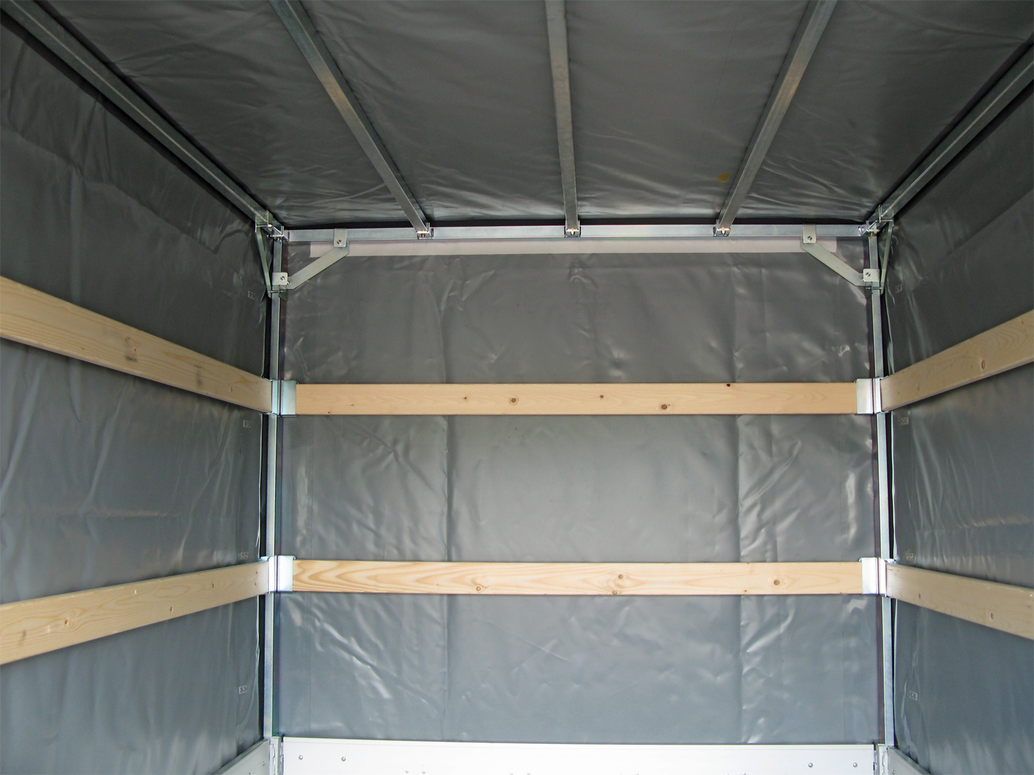 HAPERT Azure H-2 | 2000 kg | 2800 x 1800 Hochplane | niedriges Fahrwerk – Bild 6