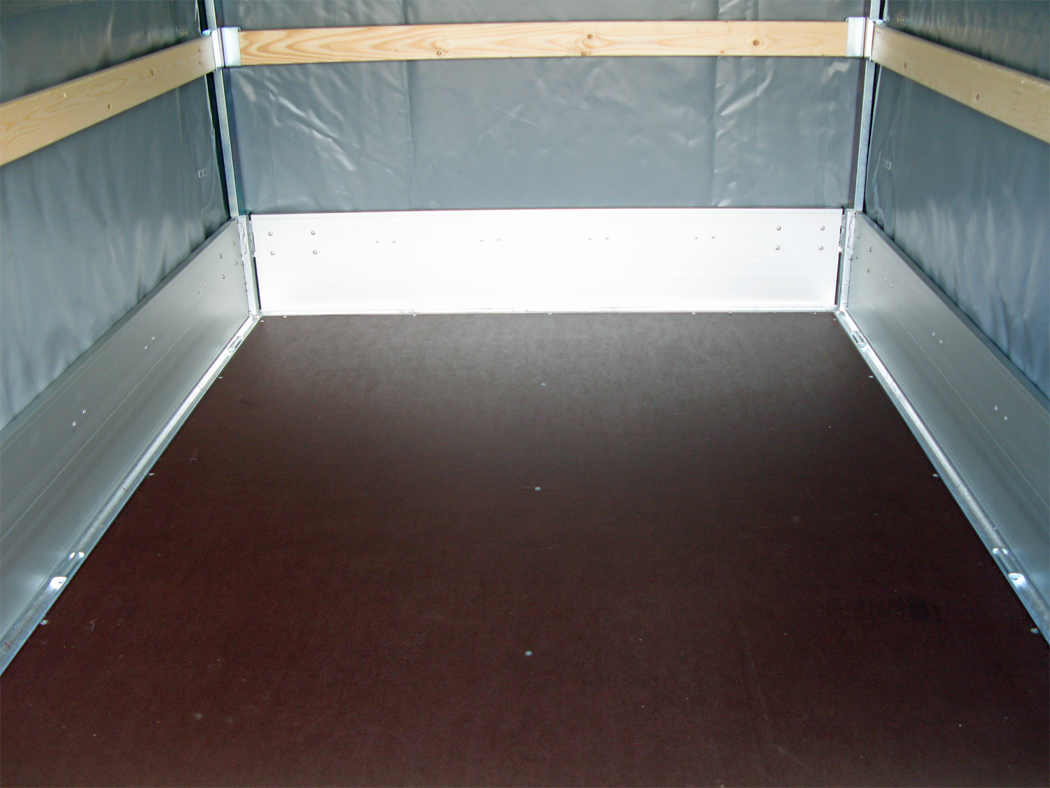 HAPERT Azure H-2 | 2000 kg | 2800 x 1800 Hochplane | niedriges Fahrwerk – Bild 5