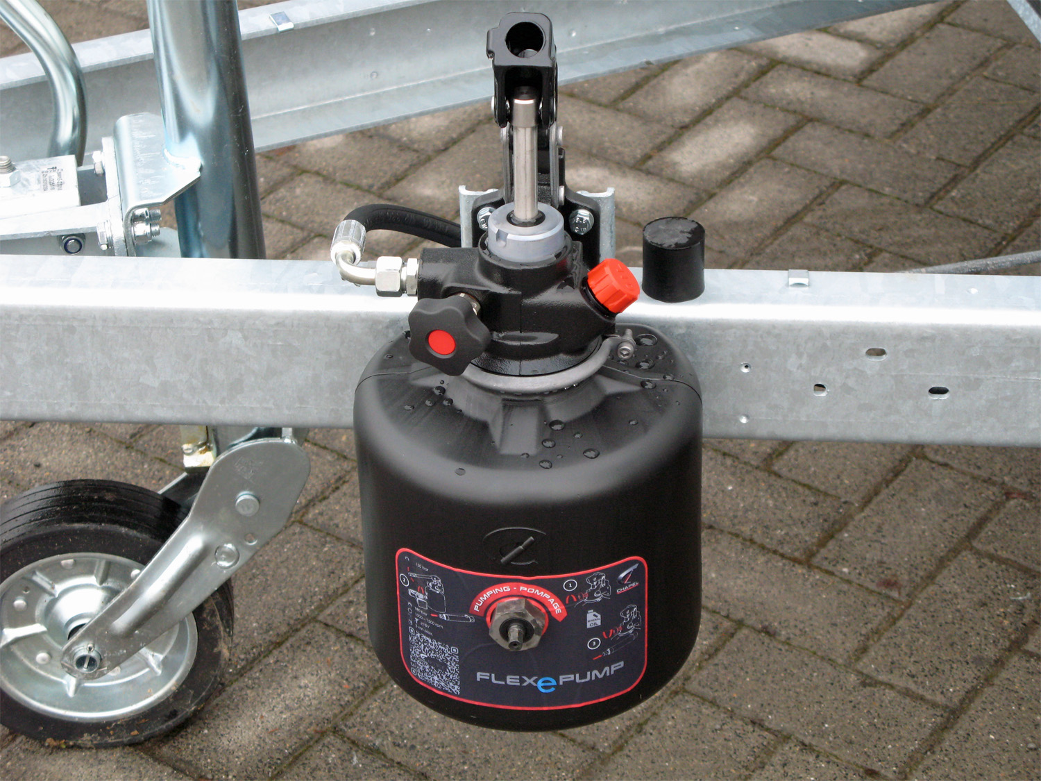 HUMBAUR HUK 182715 FLEXePump | Rückwärtskipper 1800 kg Alu – Bild 4