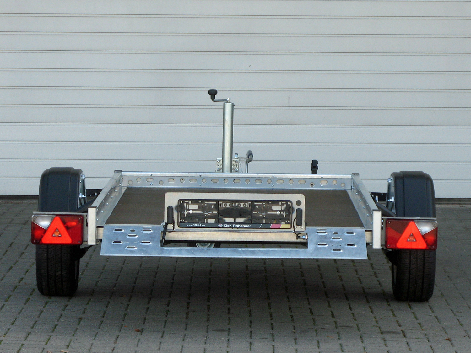STEMA WOM 1000 STS XT O2 10-25-13.1 Absenkanhänger – hochwertig und praktisch – Bild 2
